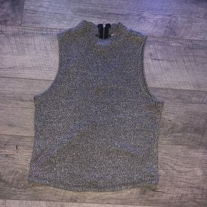 Sleeve less turtle neck top